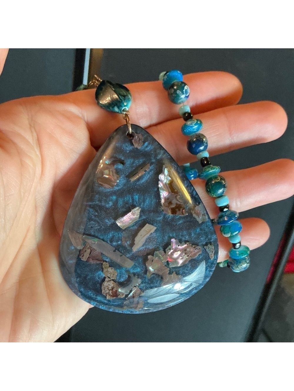 Blue Abalone n’ Acrylic Statement Necklace w/ Bonus Blue Stone Stretch Bracelet